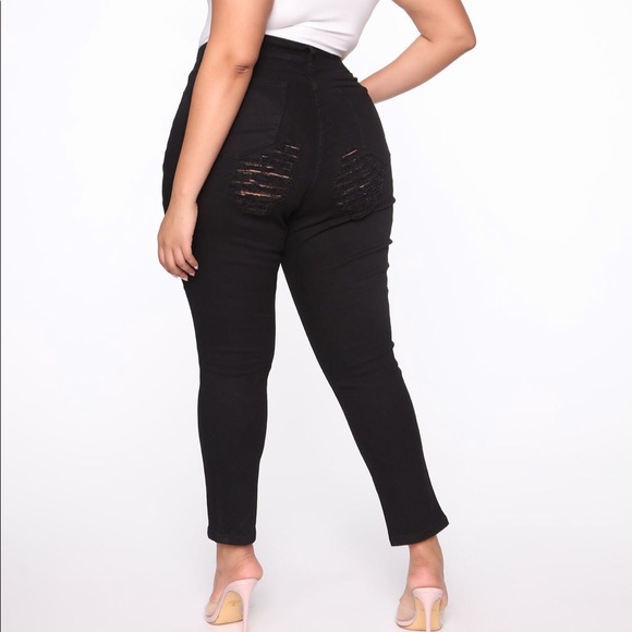 Fashion Nova jeans NEW 18PLUS - Picture 2 of 3